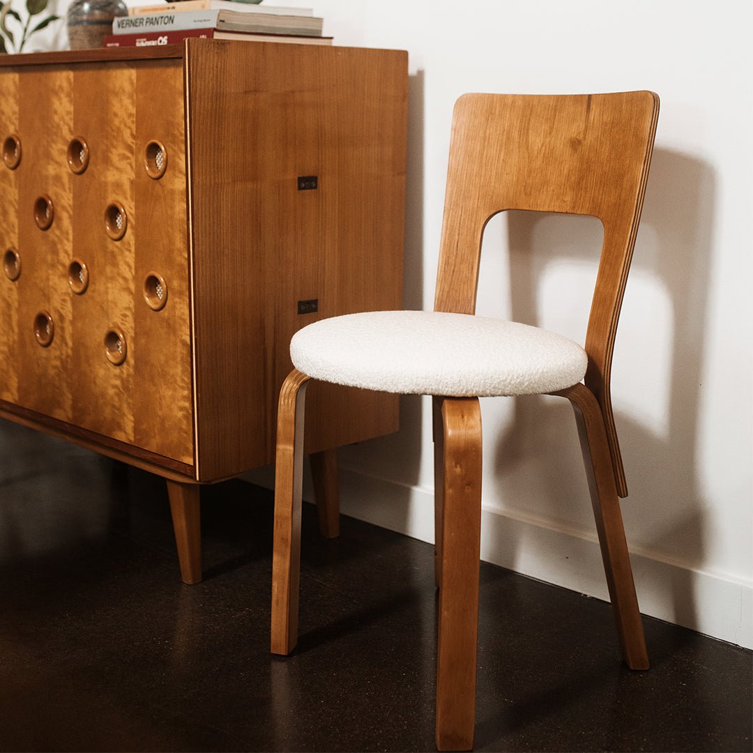 A Pair of Alvar Aalto Side Chairs for Artek Model 66