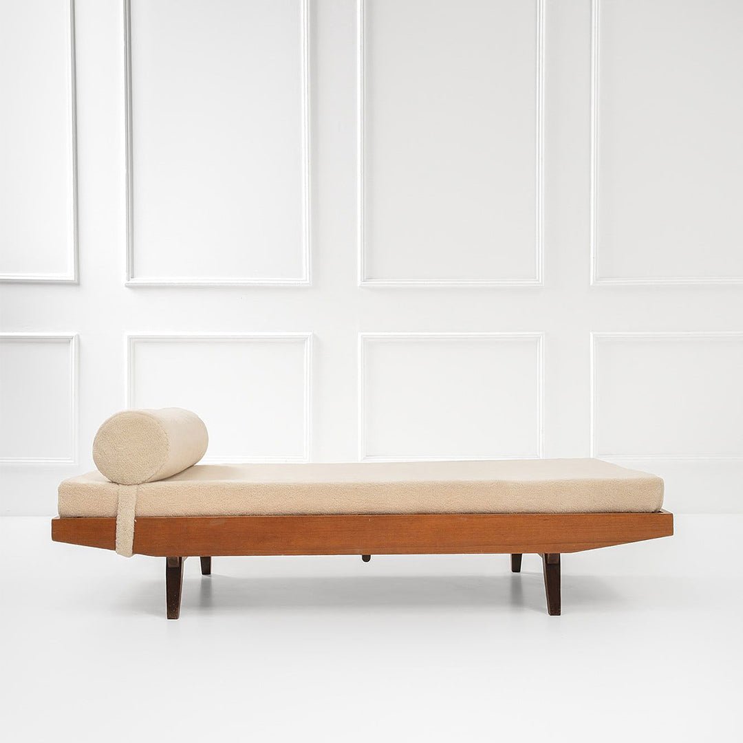 Italian Daybed Attributed to Augusto Romano