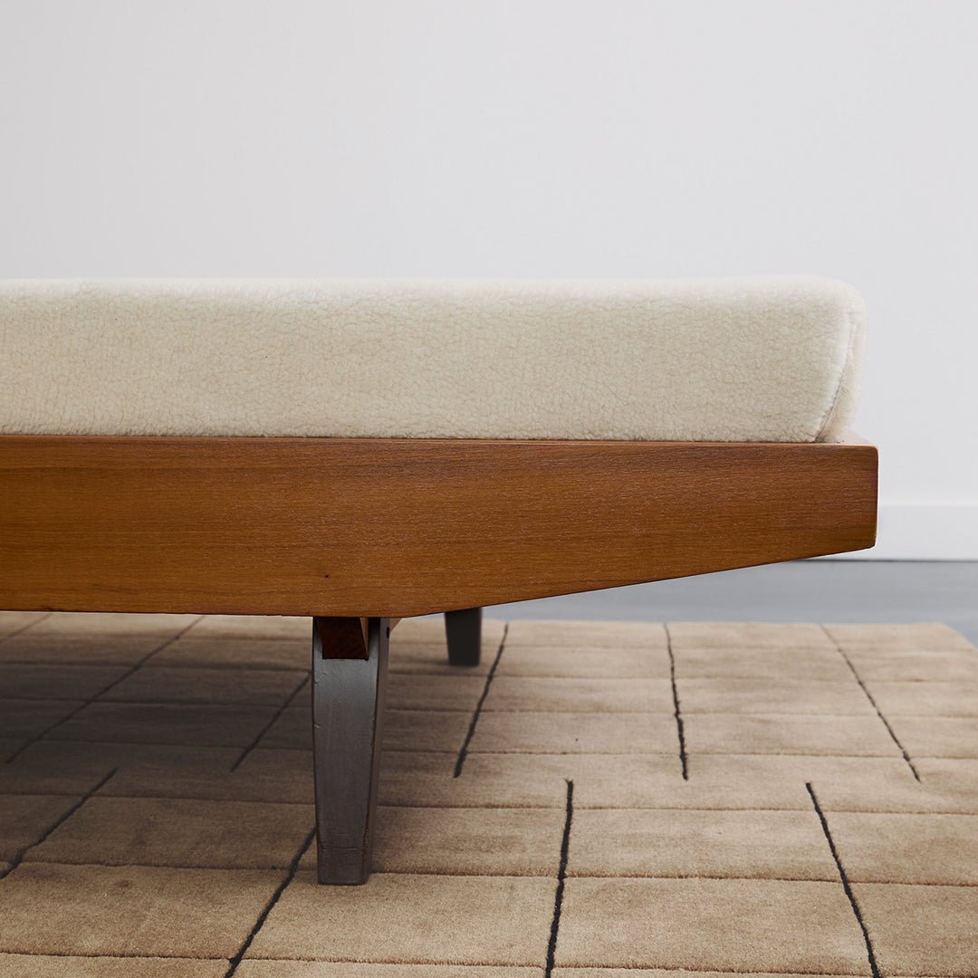 Italian Daybed Attributed to Augusto Romano