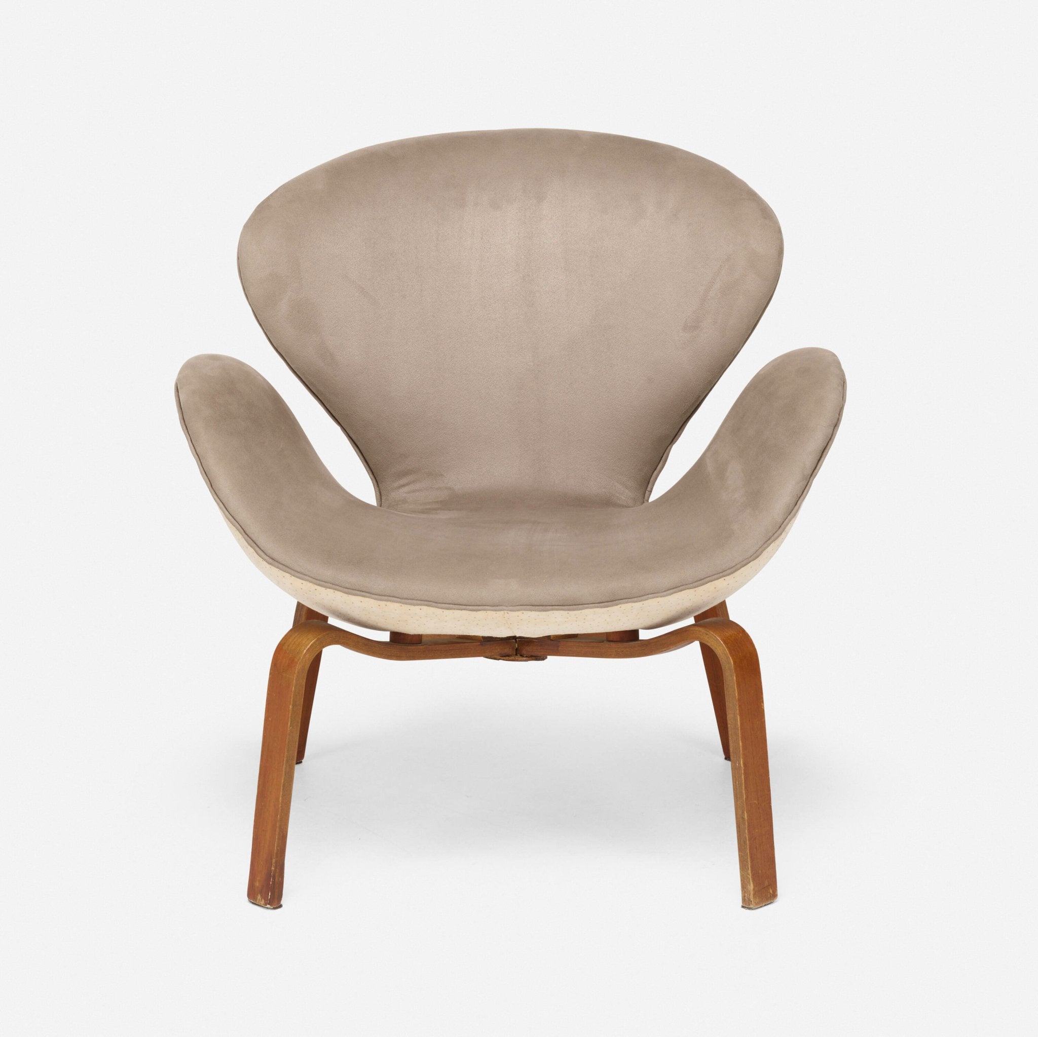 Early 'Swan' Chair Model No. 4325 by Arne Jacobson