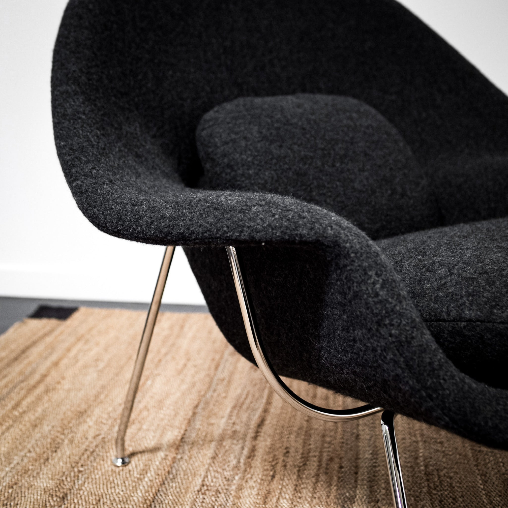 Womb Chair and Ottoman by Eero Saarinen