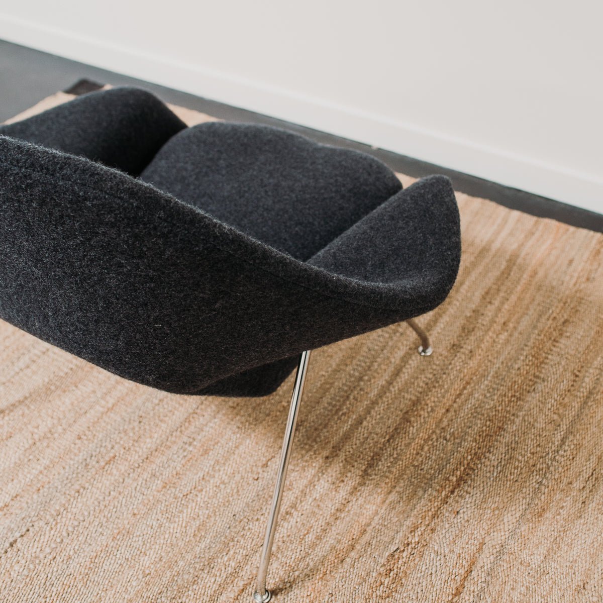 Womb Chair and Ottoman by Eero Saarinen