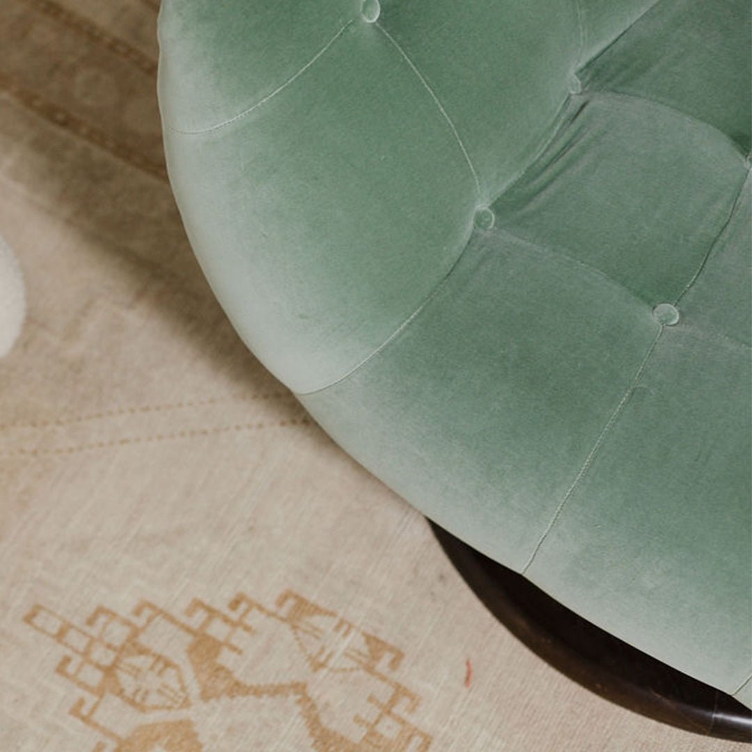 Vintage Tub Swivel Chair by Adrian Pearsall
