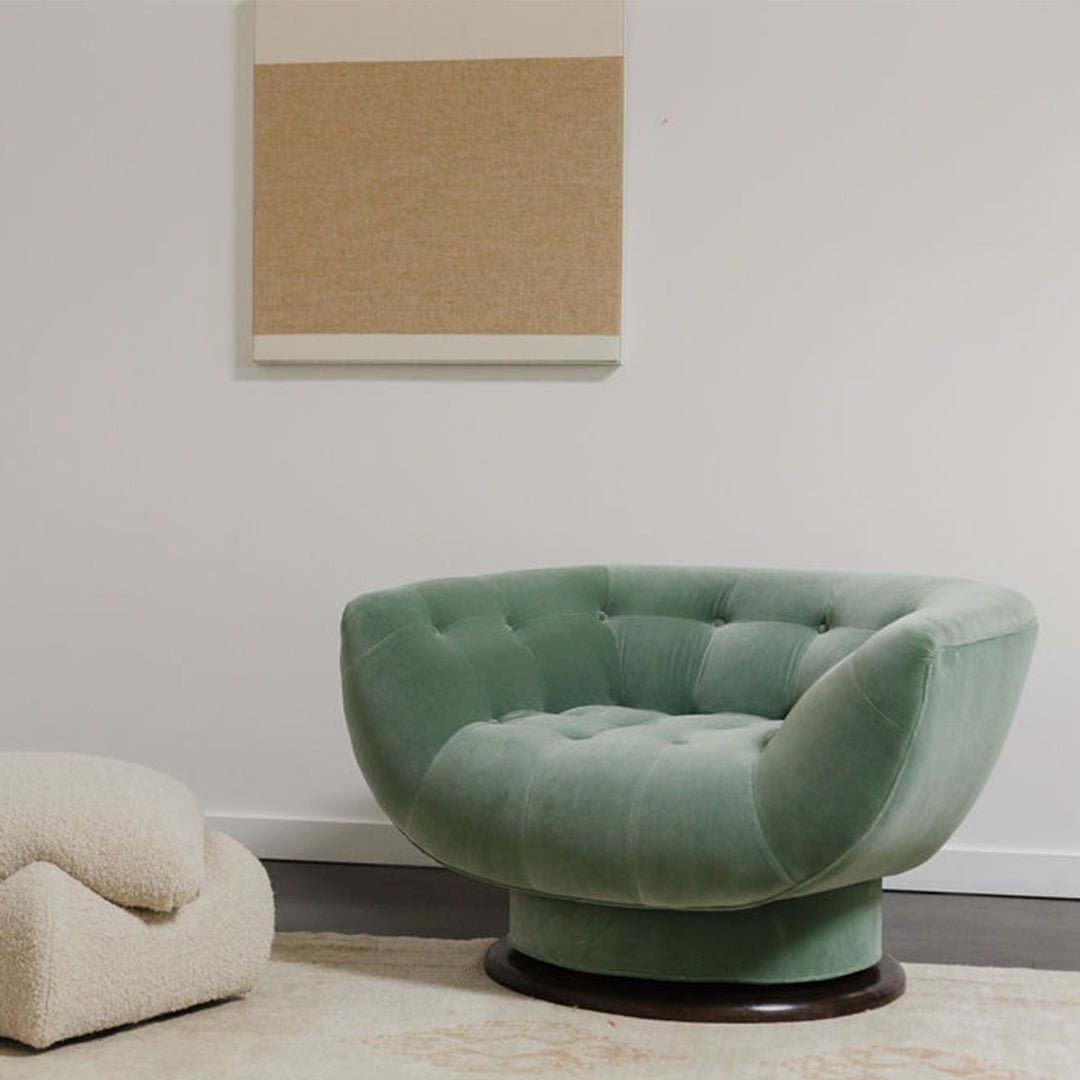 Vintage Tub Swivel Chair by Adrian Pearsall