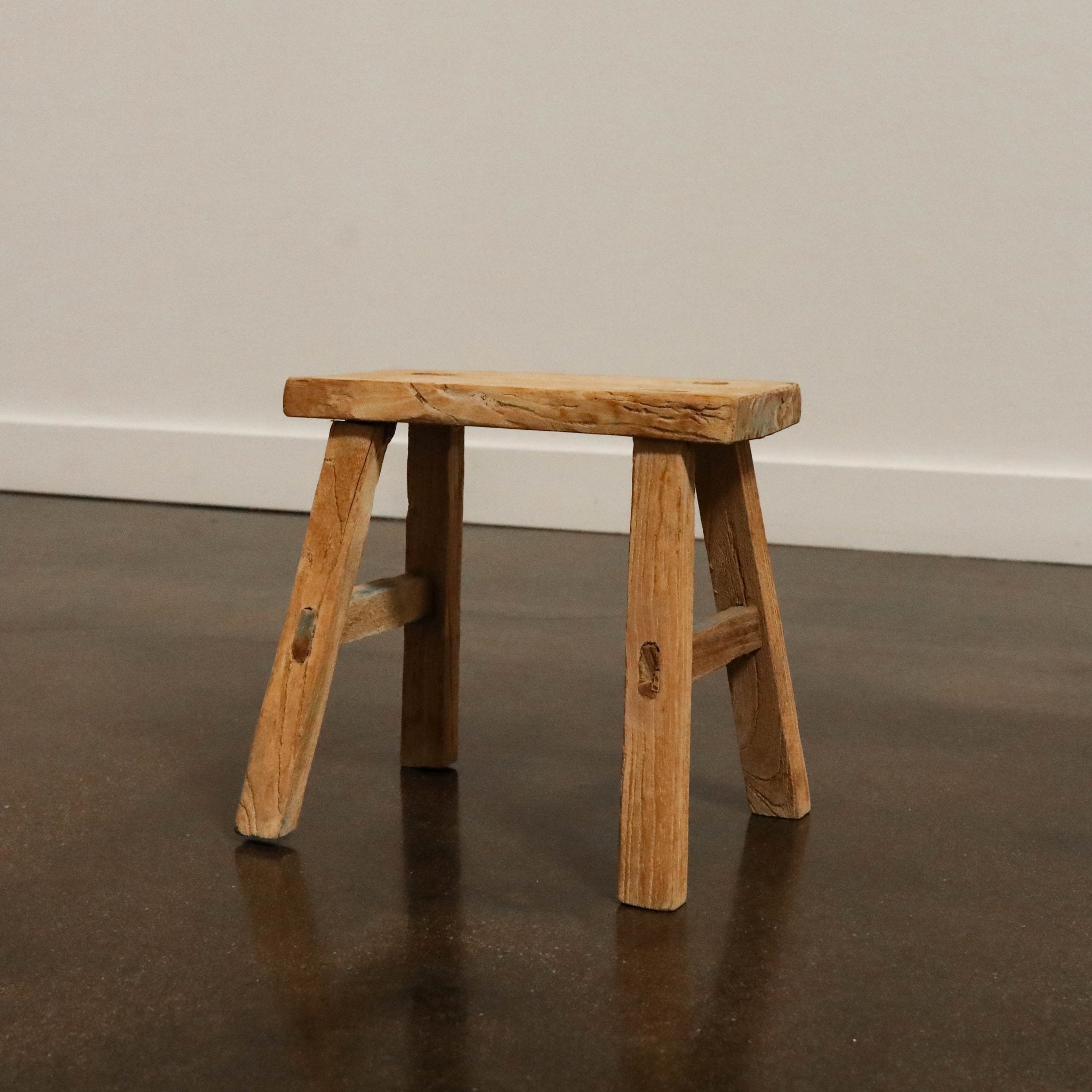 Elm Stool, Mini