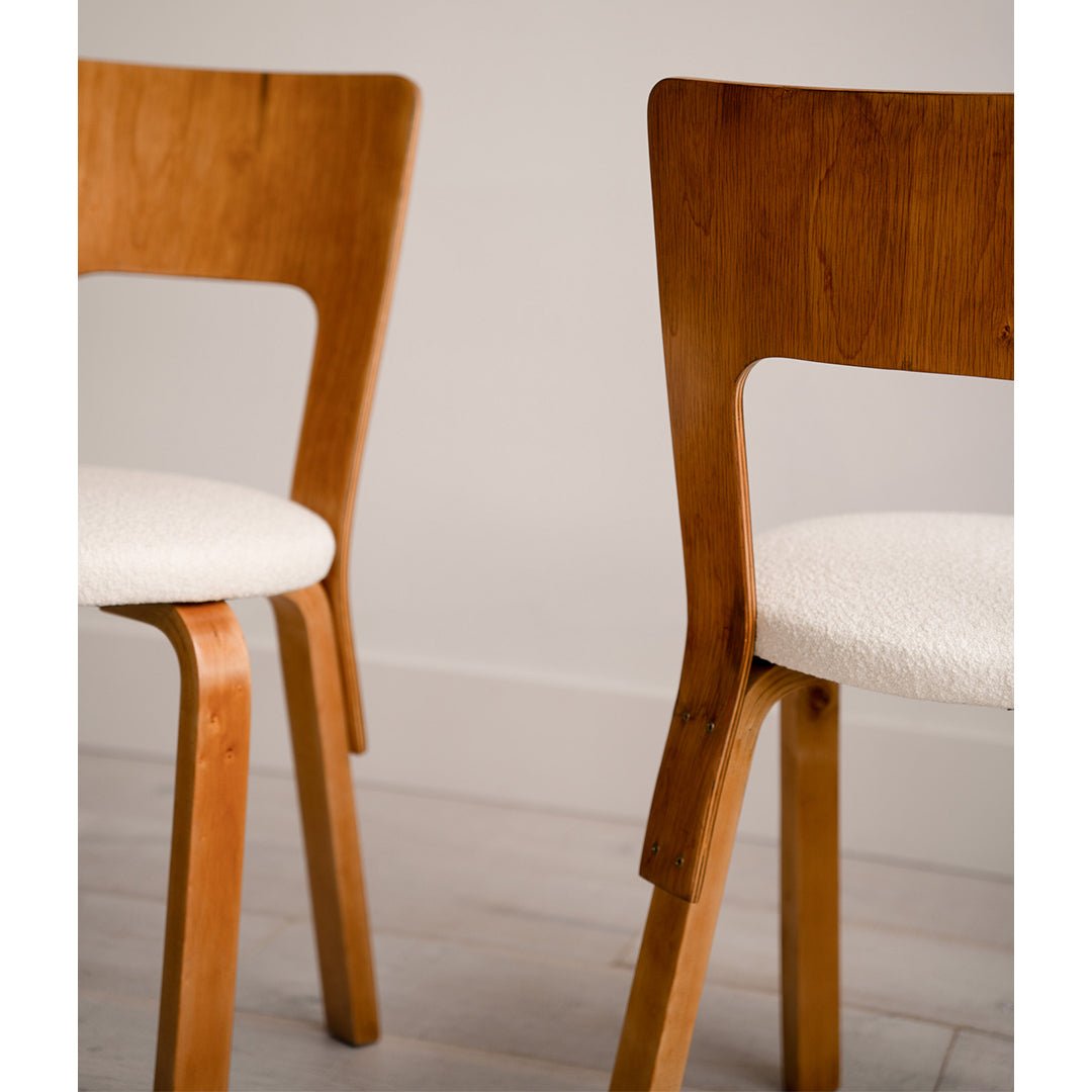 A Pair of Alvar Aalto Side Chairs for Artek Model 66