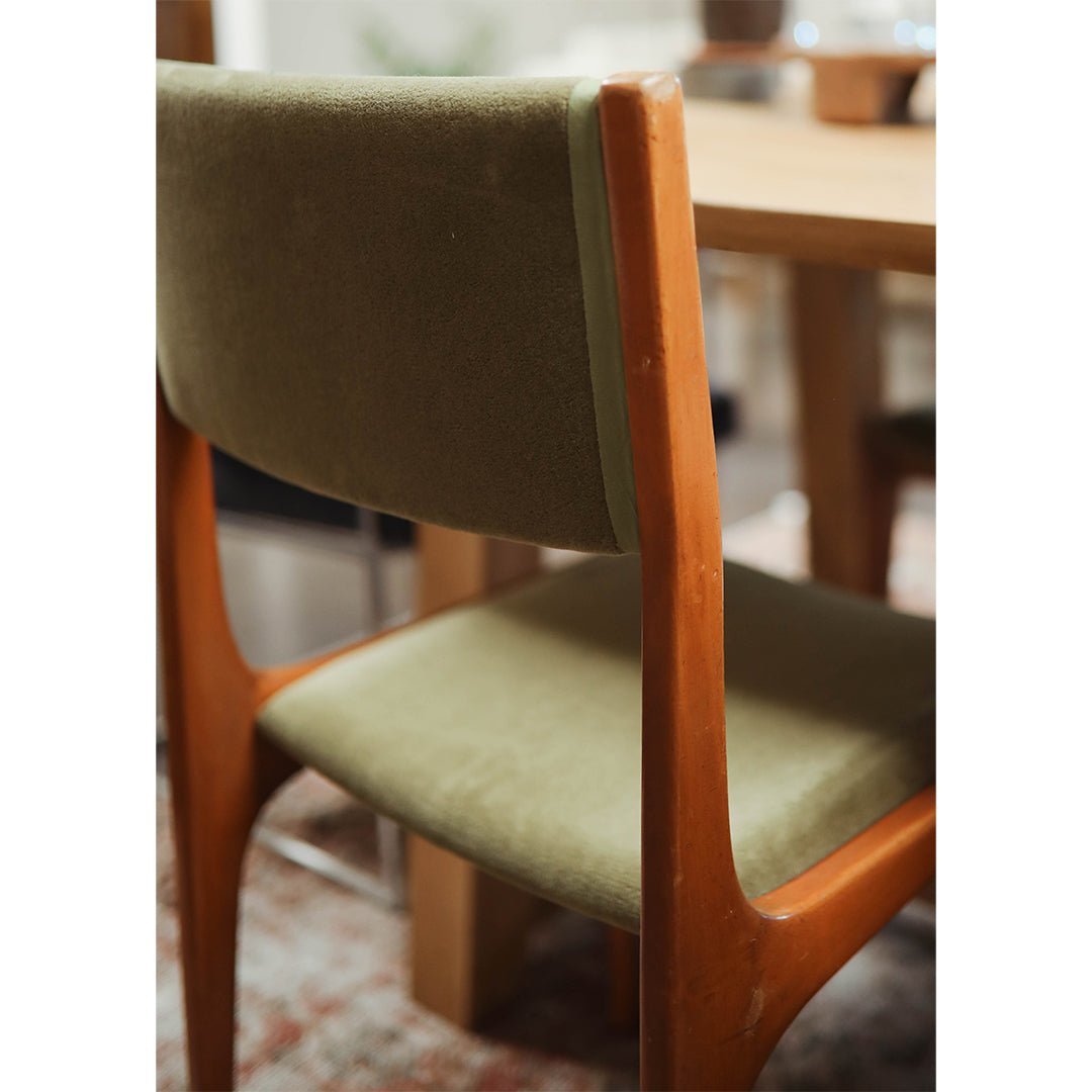 A Set of Six Italian Carlo De Carli Dining Chairs