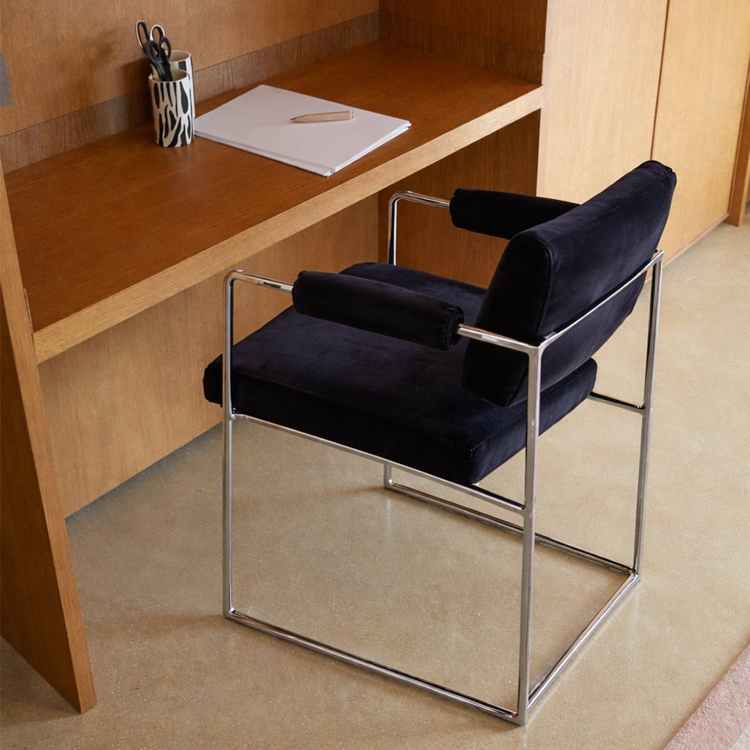 A Pair of 1188 'Thin Line' Armchairs by Milo Baughman